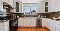 123 Lake Vista Ave