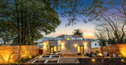 698 Los Palmos Dr