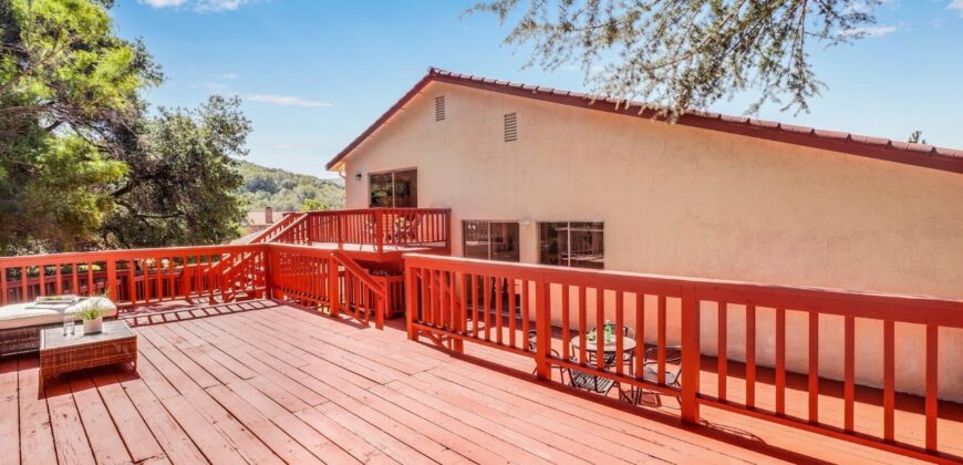 828 Maison Way